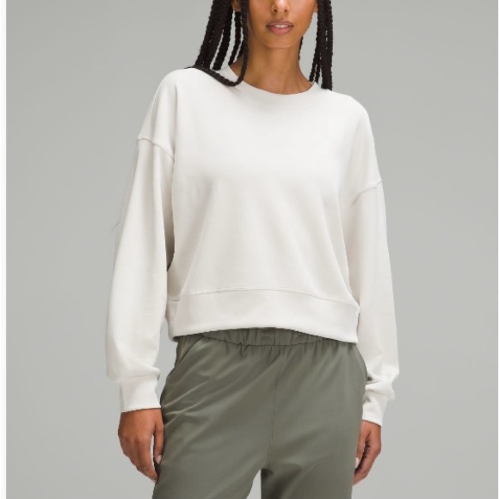 Lululemon oversized crop crew
